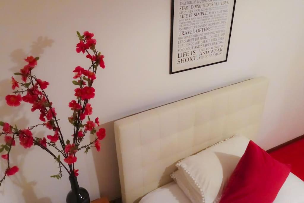 Unique & Beautiful Bedroom In Central Of Florenz Exterior foto